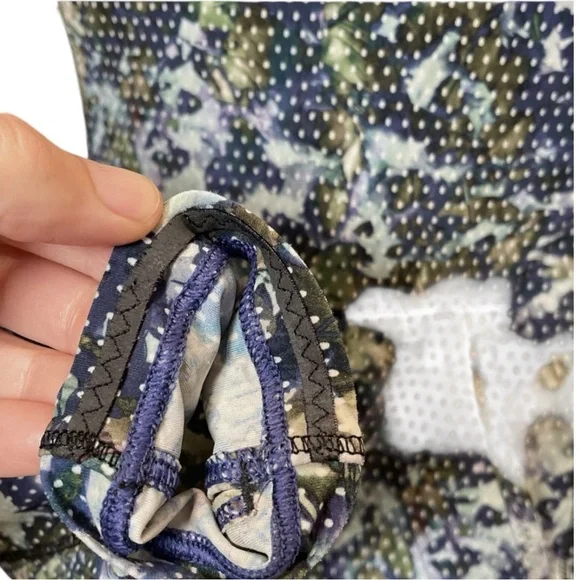 LULULEMON Runbeam Hoodie Floral Sport in Multicolors Size 2 or 4 — Older Style - Picture 9 of 12